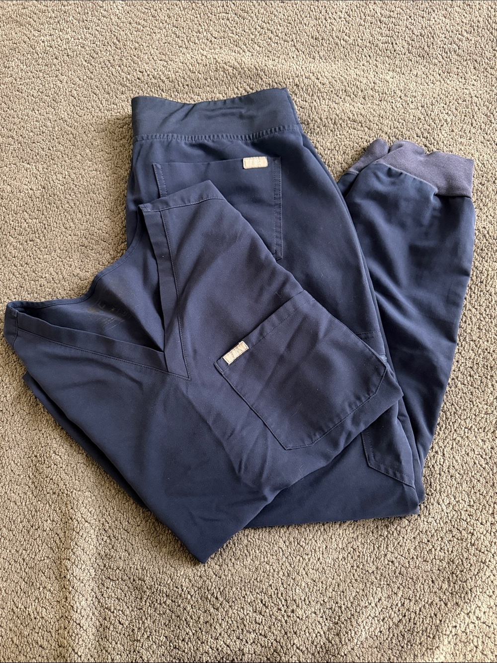 Figs Women's Navy Jogger Scrub Set